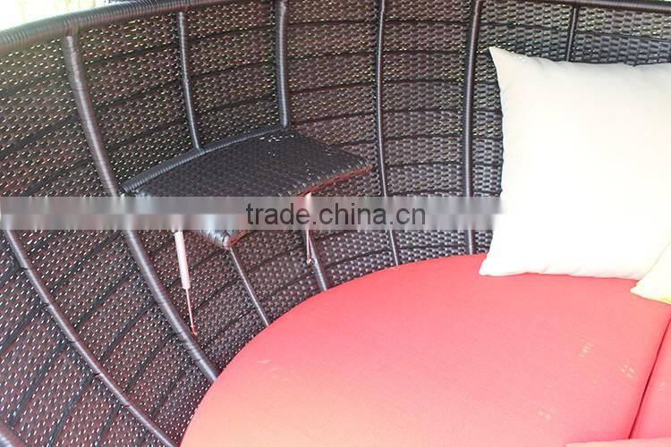 Special Design Rattan Furniture Rotatable Black Apple Sunbed