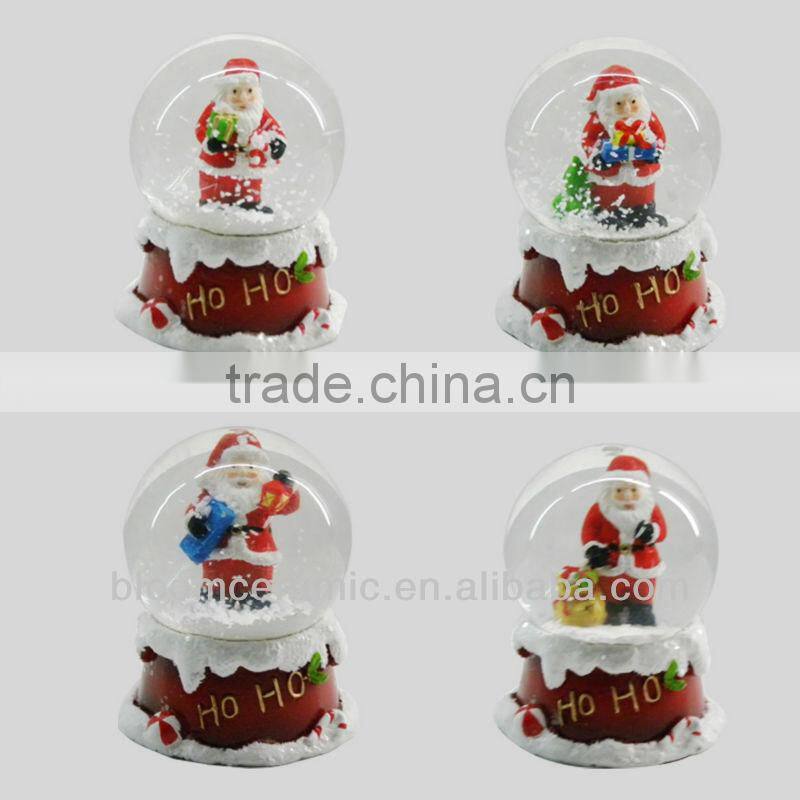 Wholesale cheap resin water globe