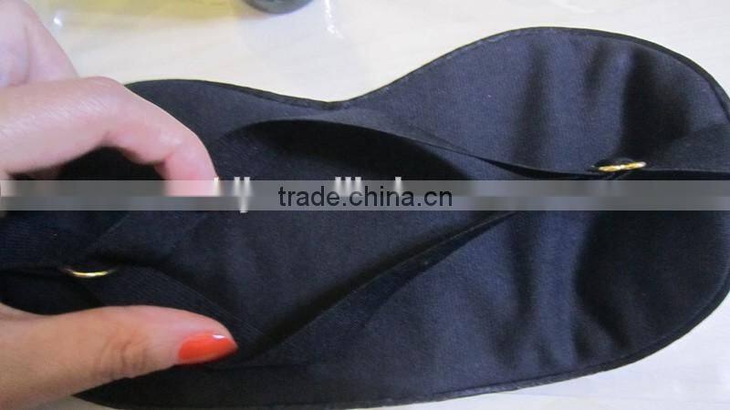 Sleep mask with adjustable straps