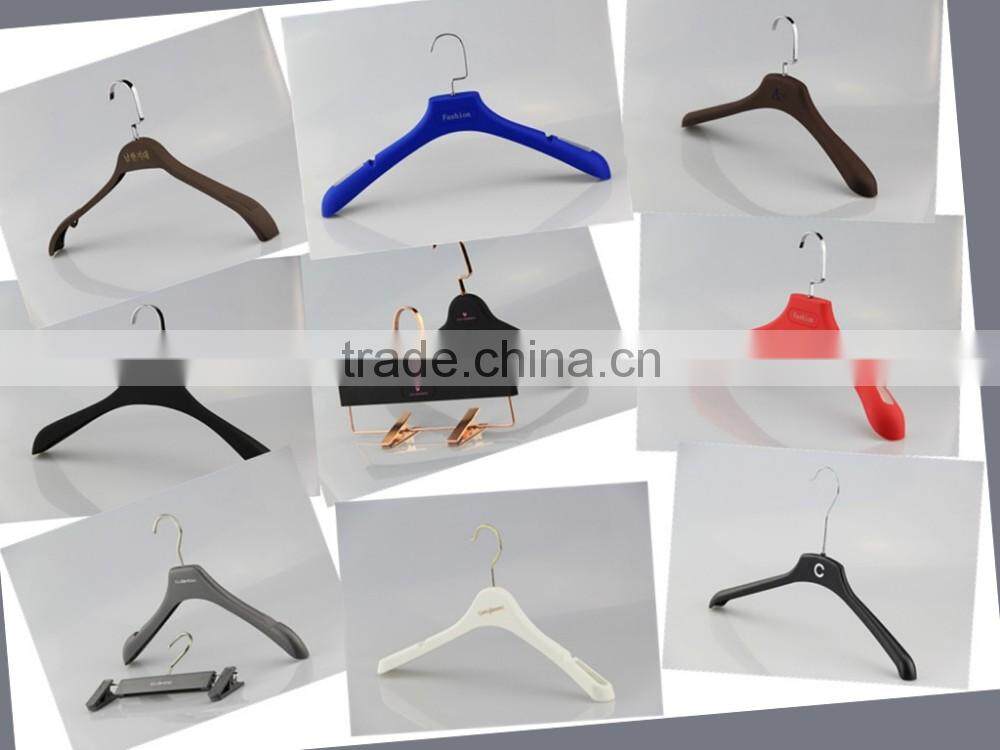 HA7035 same style top and bottom hanger rubber coated plstic hanger