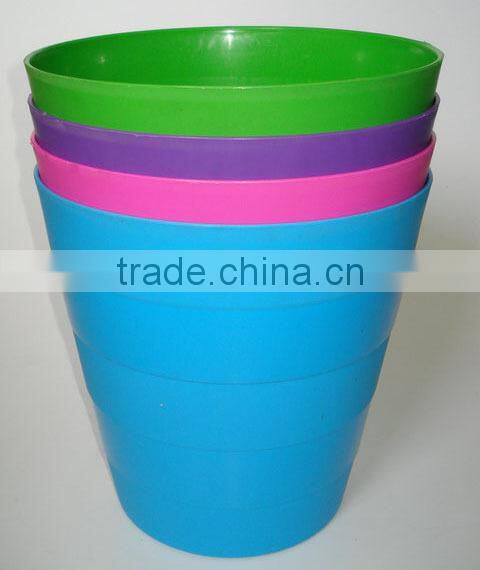 Plastic street outdoor litter bin