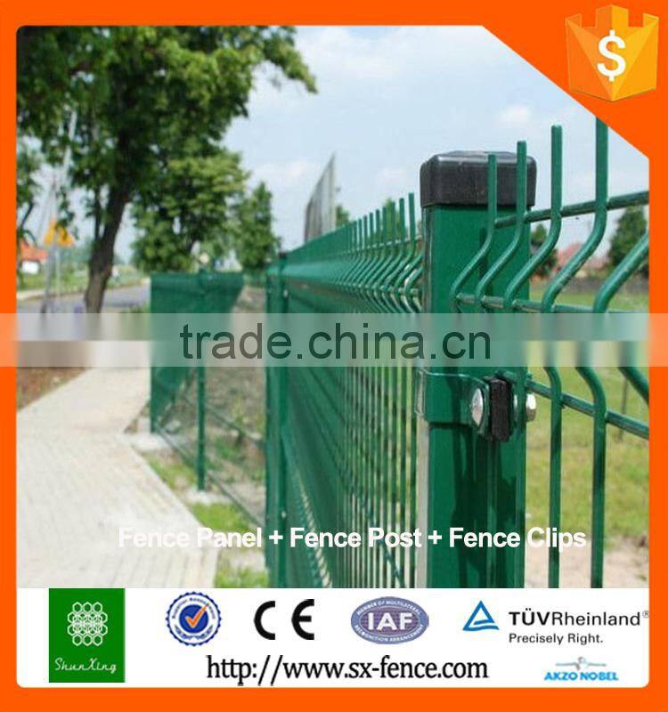 Used metal fencing posts