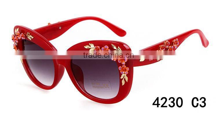Flower Embossed Style Eyes Women Cat Eye Sunglasses