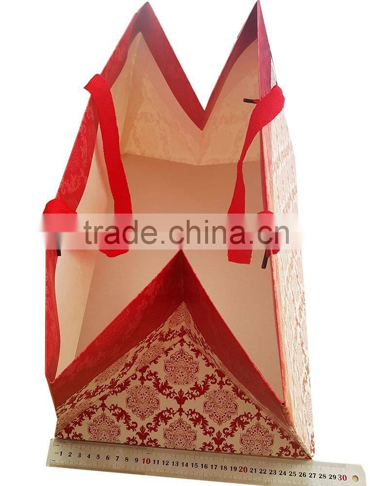 paper gift shopping bag with Chinese traditional pattern