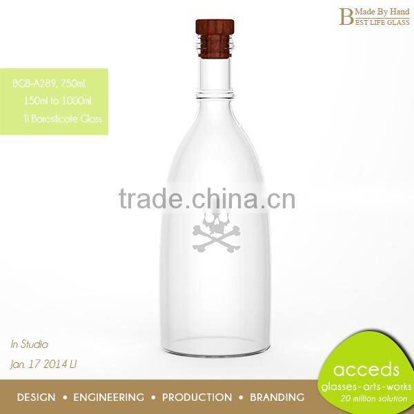 Design High End Novelty HandBlown Glass Liquor Bottle