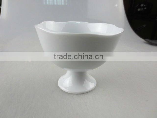 flower-shaped porcelain ice cream cup