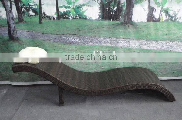 Unique Design wicker lounger made in Xiamen wholesale price