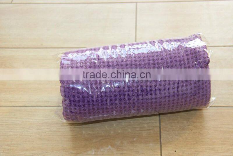 2017 hot sale machine Washable Yoga Towel With Non-slip Silicone Dots microfiber towel