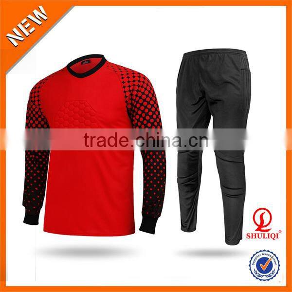 2016 Wholesale long sleeve soccer uniform custom