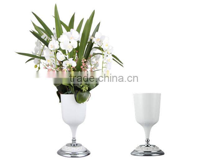 Modern Style With White Color Ceramic Vase for Home Garden