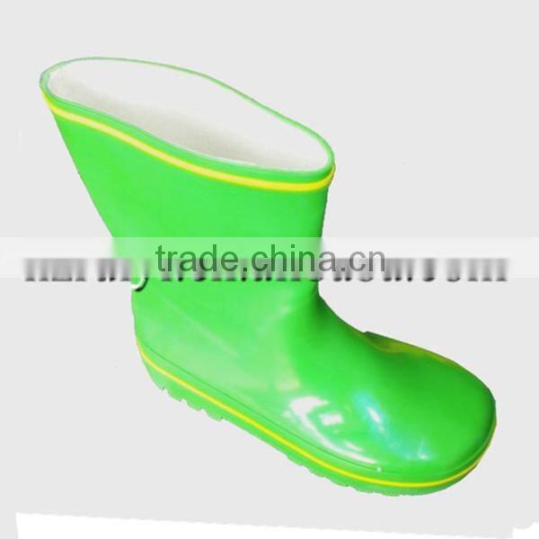 durable kids pvc rain boots construction customized with cartoon printing manufacturer