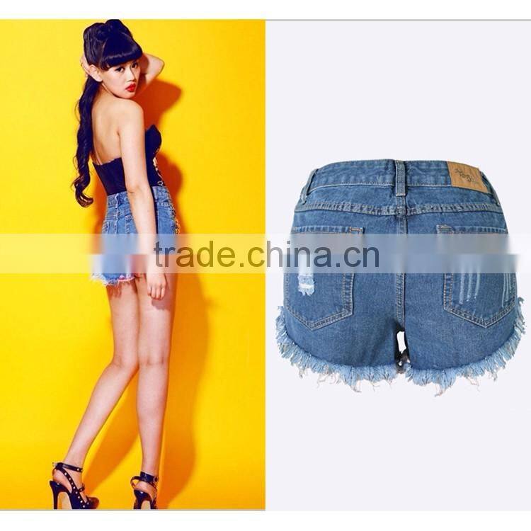 2016 Summer Women High Waist Hot Pants Ladies Decorated Metal Rivet Tassel Fringe Sexy Mini Ripped New Style Fashion Girls Jeans