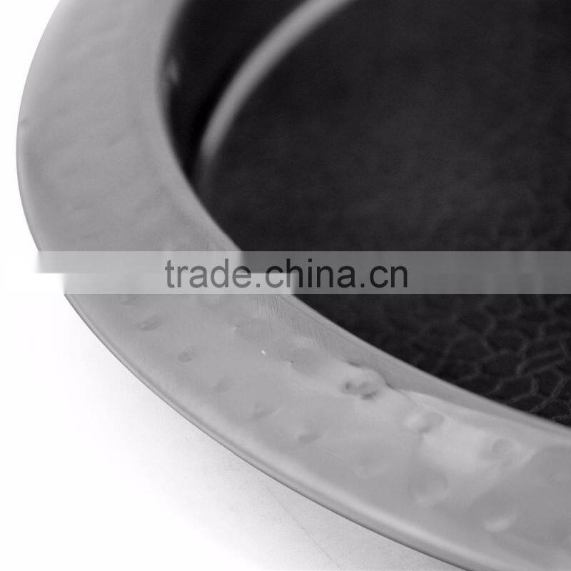 2016 latest stocked stainless steel serving tray with anti slip silicon mat