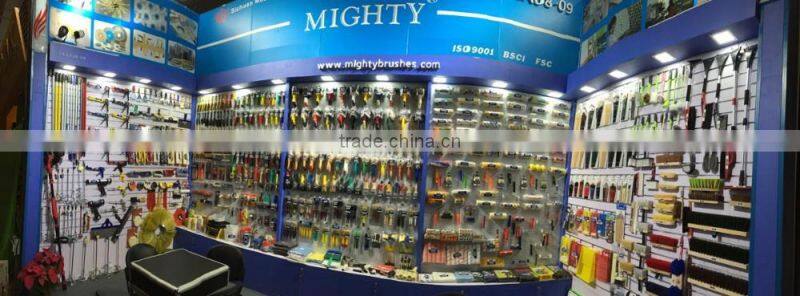 Cleaning brush for road sweeper