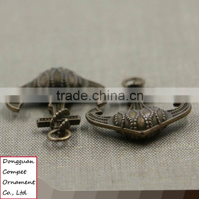Wholesale retro zinc alloy high end three dimensional rudder anchor pendant