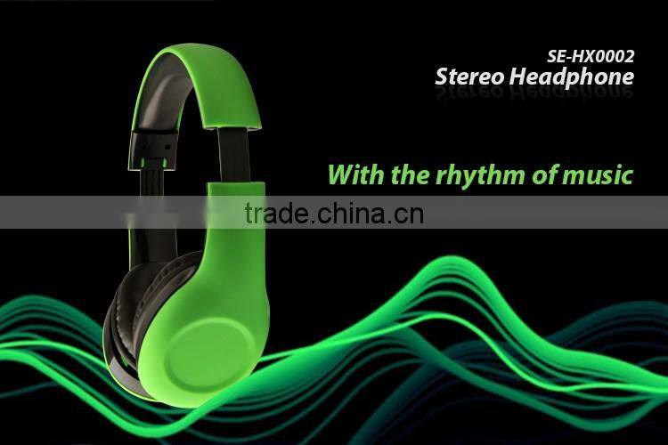Lightweight Over-ear Portable Wired Stereo Headphones Headset for Phones MP3 and Tablets