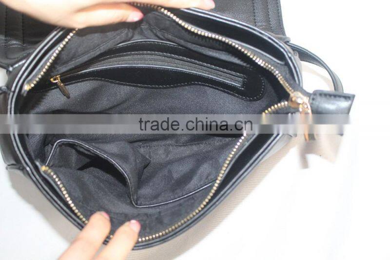 2016 new women messenger bags with tassels Occident fashion shackle cube women handbags