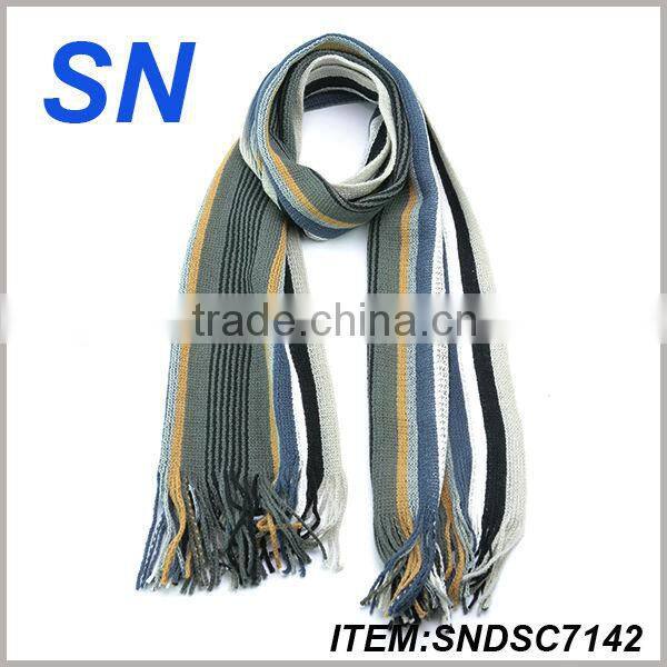 winter fashion triangle print scarf with tassel