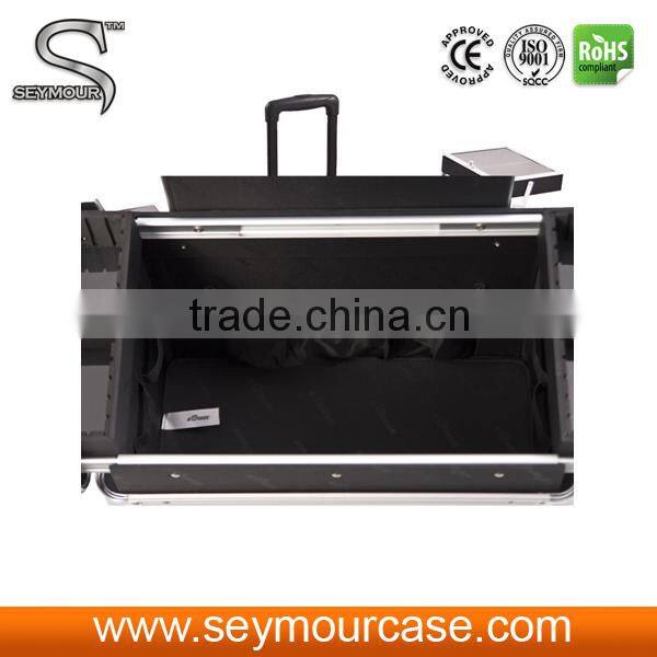 Hot Pink Croc Pro Rolling Beauty Case