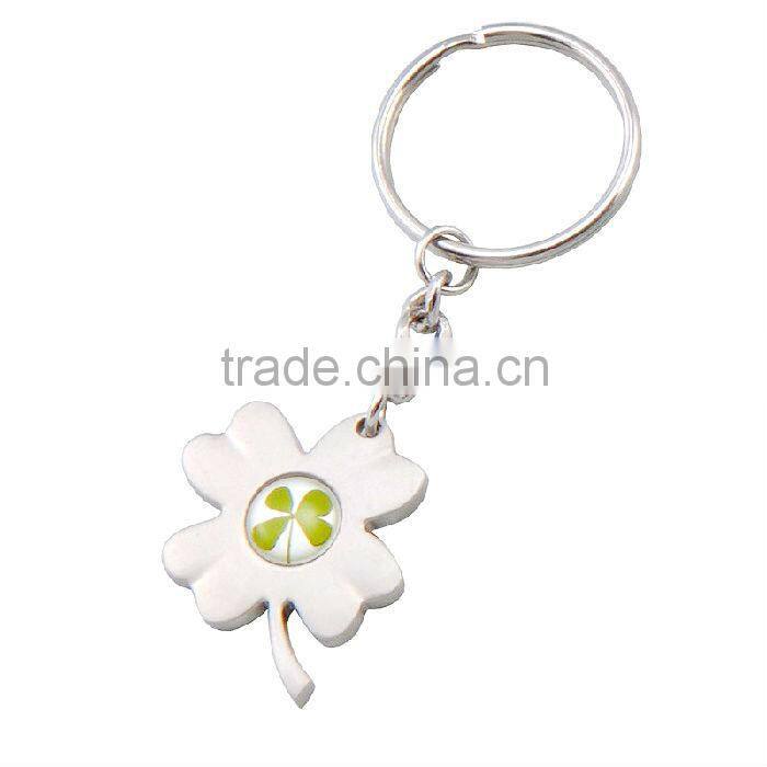 Real irish four leaf clover keychains