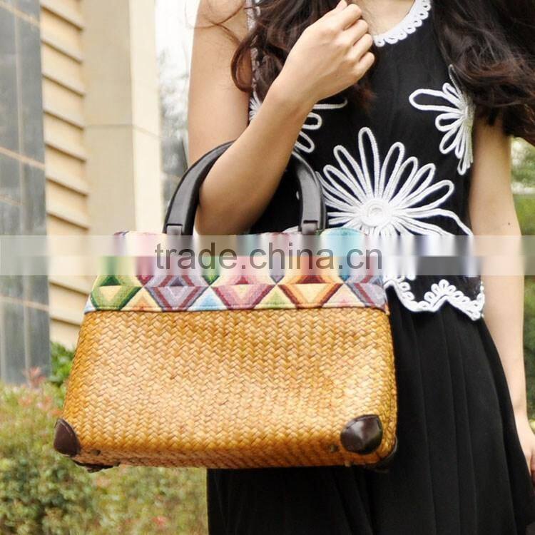 Fashion straw summer beach bag tote bag/handbag with embroidery for ladies and gils