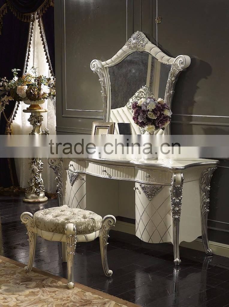 White Glossy Vanity Dressing Table with Silver Foil, Mini Bedroom Wood Carved Tidy Line Designed Dresser Table