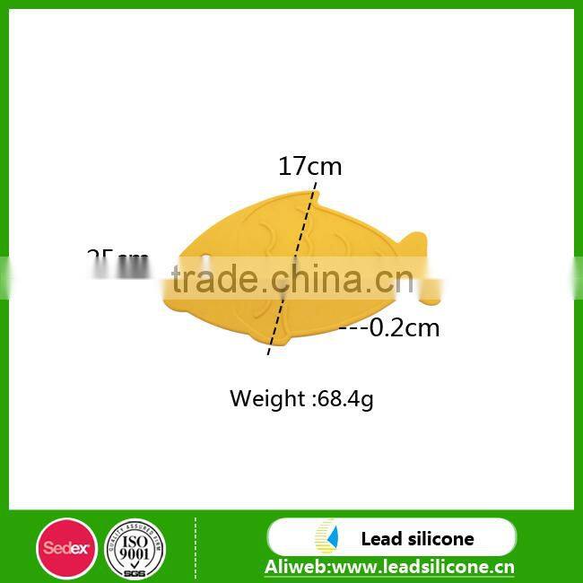 Eco-friendly custom fish shape heat resistant anti-slide silicone cup coaster / silicone cup mat