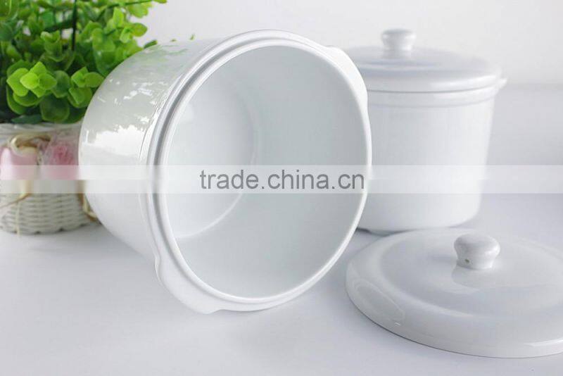 China factory wholesale plain white ceramic porcelain glazed stew pot, soup tureen with lid , serving cooking pot