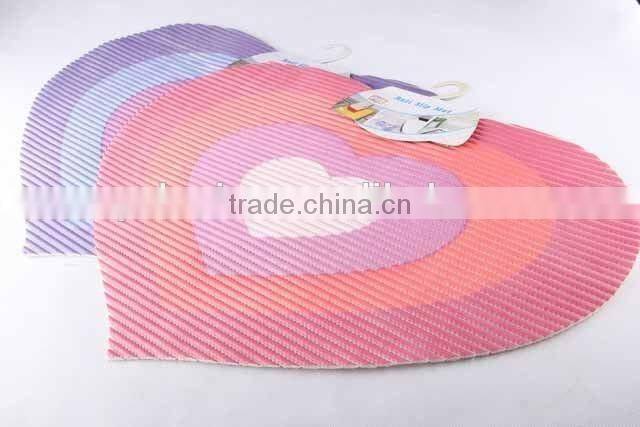 Heart shaped printed EVA anti slip bathroom mat