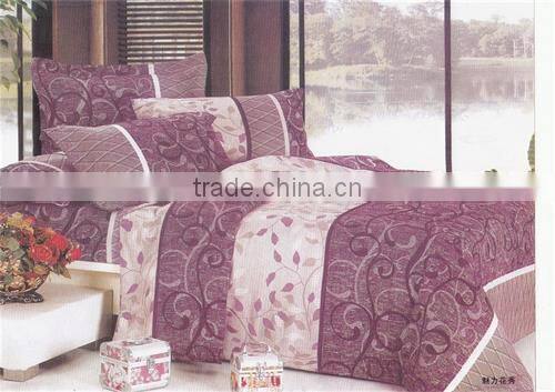 100%polyester digital printed flower and castle design diamond velvet bedding set