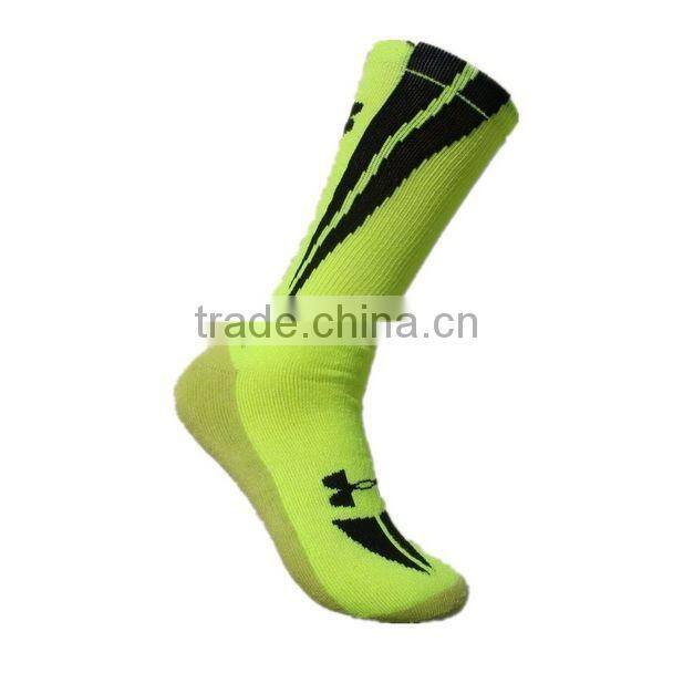 New products low price manufacturer china sport sock