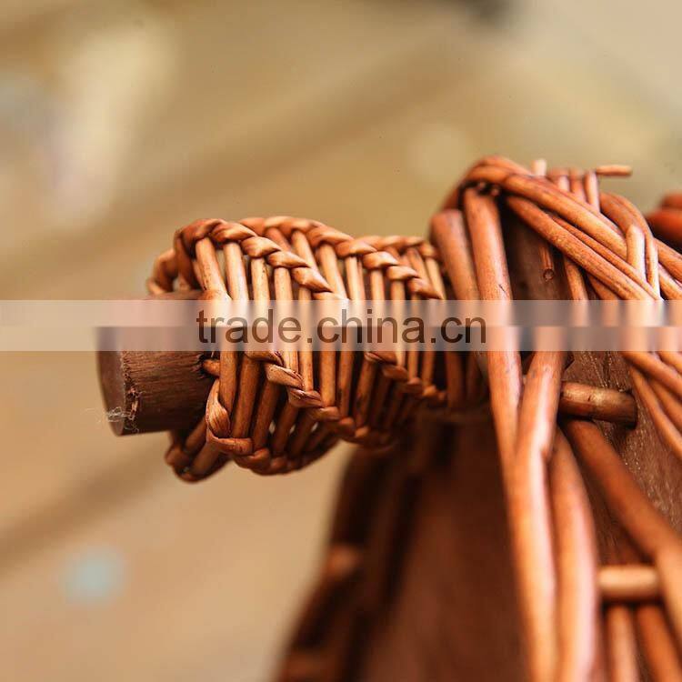 R1902H outdoor indoor durable willow woven pet dog house wicker cat house