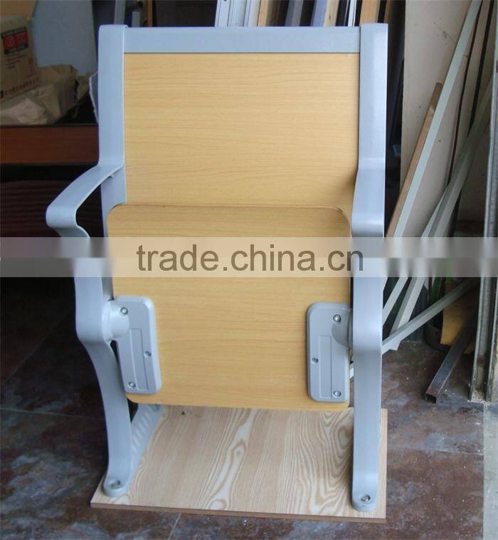 classical design school furniture