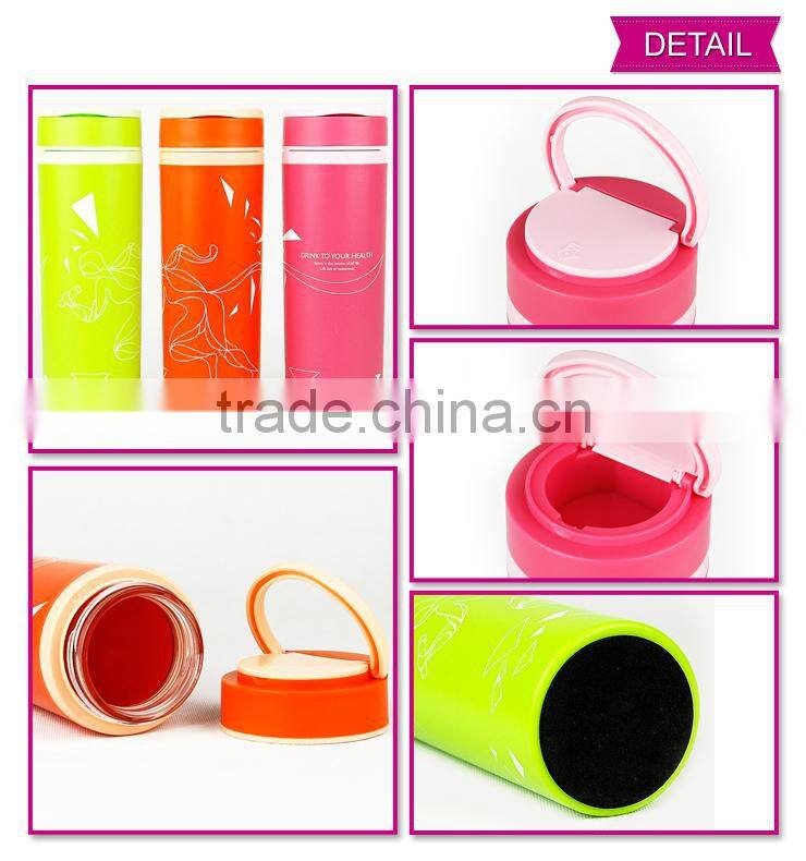 round hot airtight glass water bottle with silicone