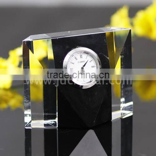Wholesale Fashion K9 Crystal glass pyramid desk Table Clock