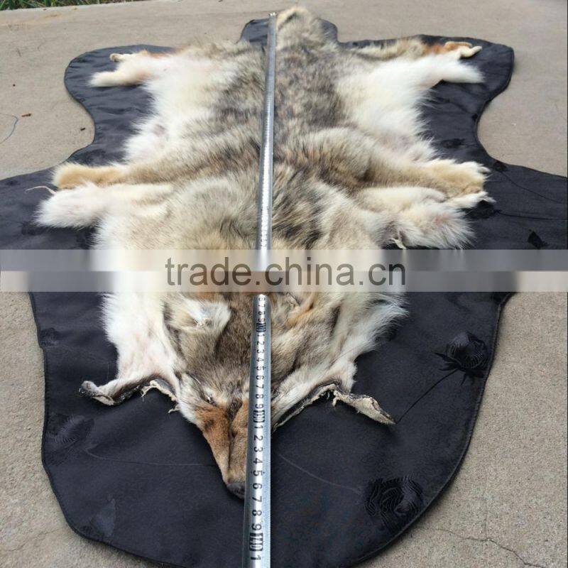 China Wholesale Raw wolf Fur / Real wolf Fur Skin / Natural Wolf pelt