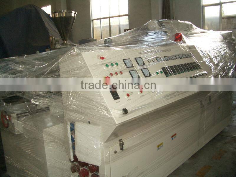 PVC hot cutting pellet extruding machine