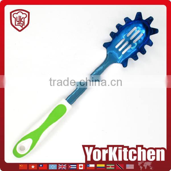 Non-stick TPR handle Hot sale popular titanize kitchen pasta spoon
