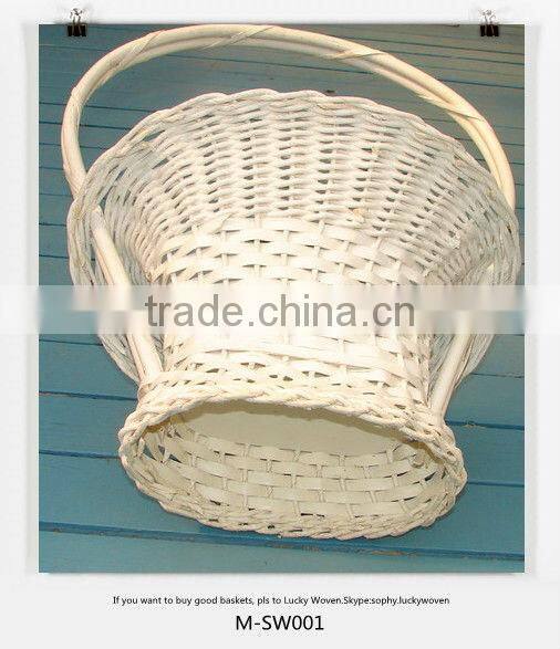 Chic Round wicker gift basket with handle and beautiful linner