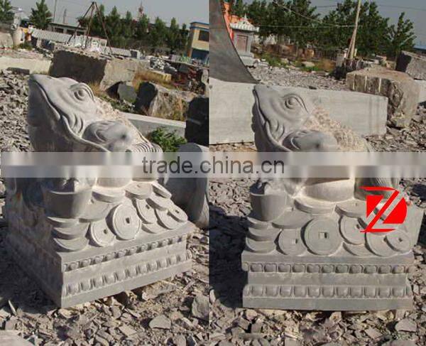 stone spittor statue