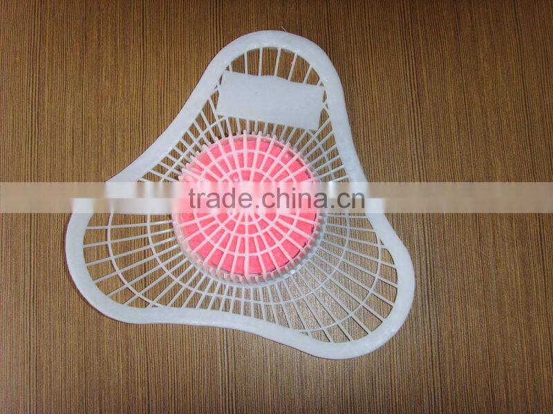 Urinal screen para block cube