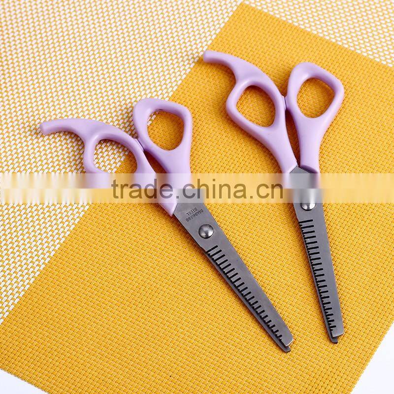 AOY18 Plastic handle hair scissors , easy carry safty hair cutting scissors with tooth