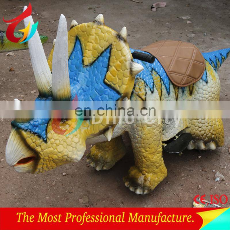 Artificial mechanical robotic dinosaur rides for movie center