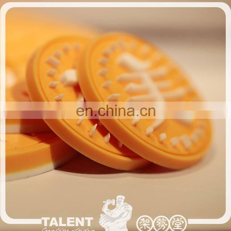 custom rubber 3d model logo silicon label badge