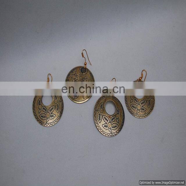 new design handmade bangle for ladies