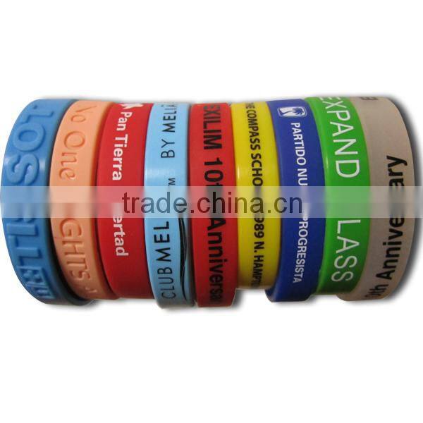 personalized silicone bracelet