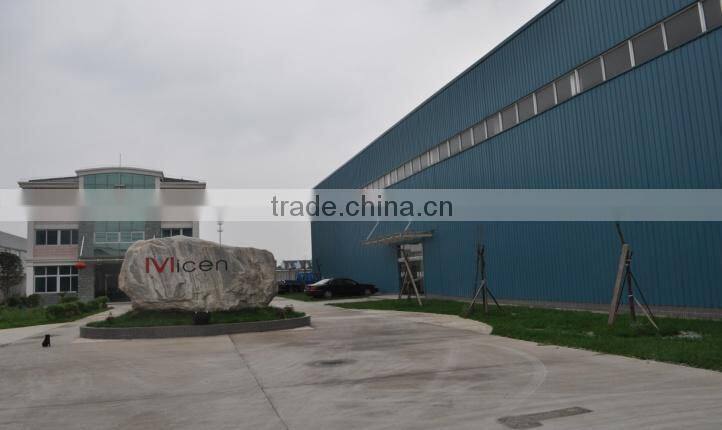 whole sale 5ml to 100ml essential oil glass bottle with plastic pump sprayer