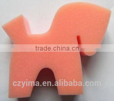 colored pony sponge for horse grooming easy grip