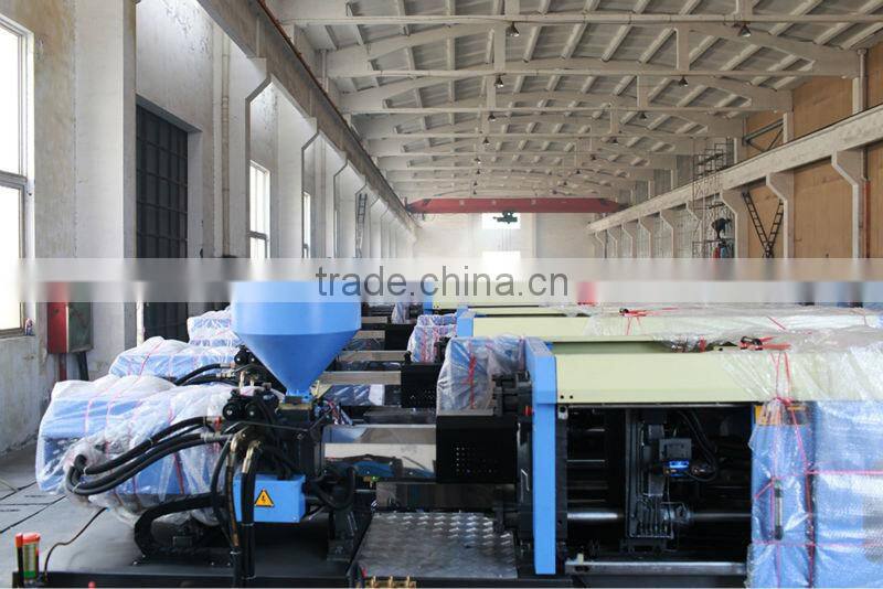 PP disposable box injection machine
