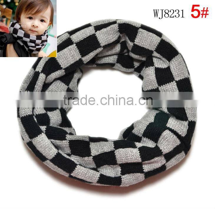 Checked Circle Wool Knitted Baby Scarf
